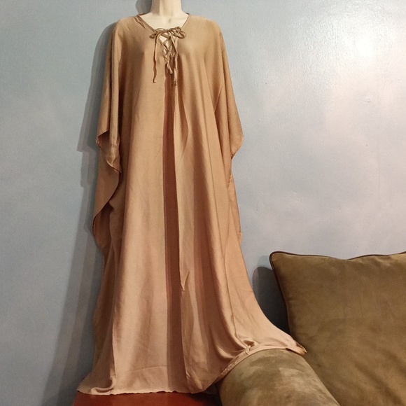 Champagne women's batwing maxi dress lace up front size 2x - Picture 4 of 17